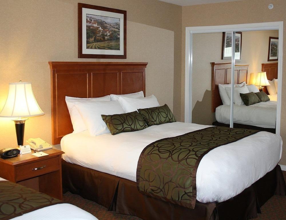 Best Western Plus Osoyoos Hotel & Suites Номер фото