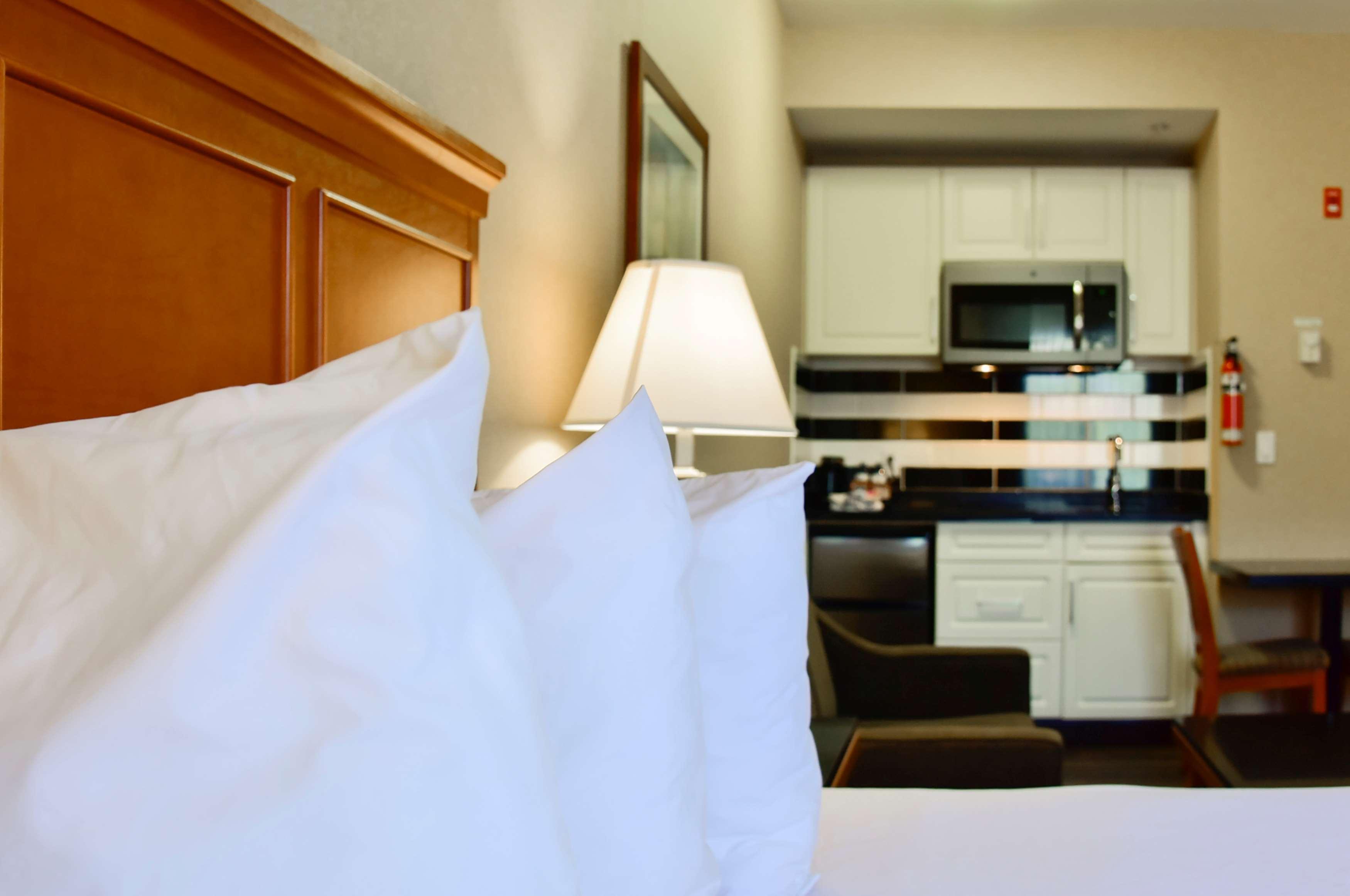 Best Western Plus Osoyoos Hotel & Suites Екстер'єр фото