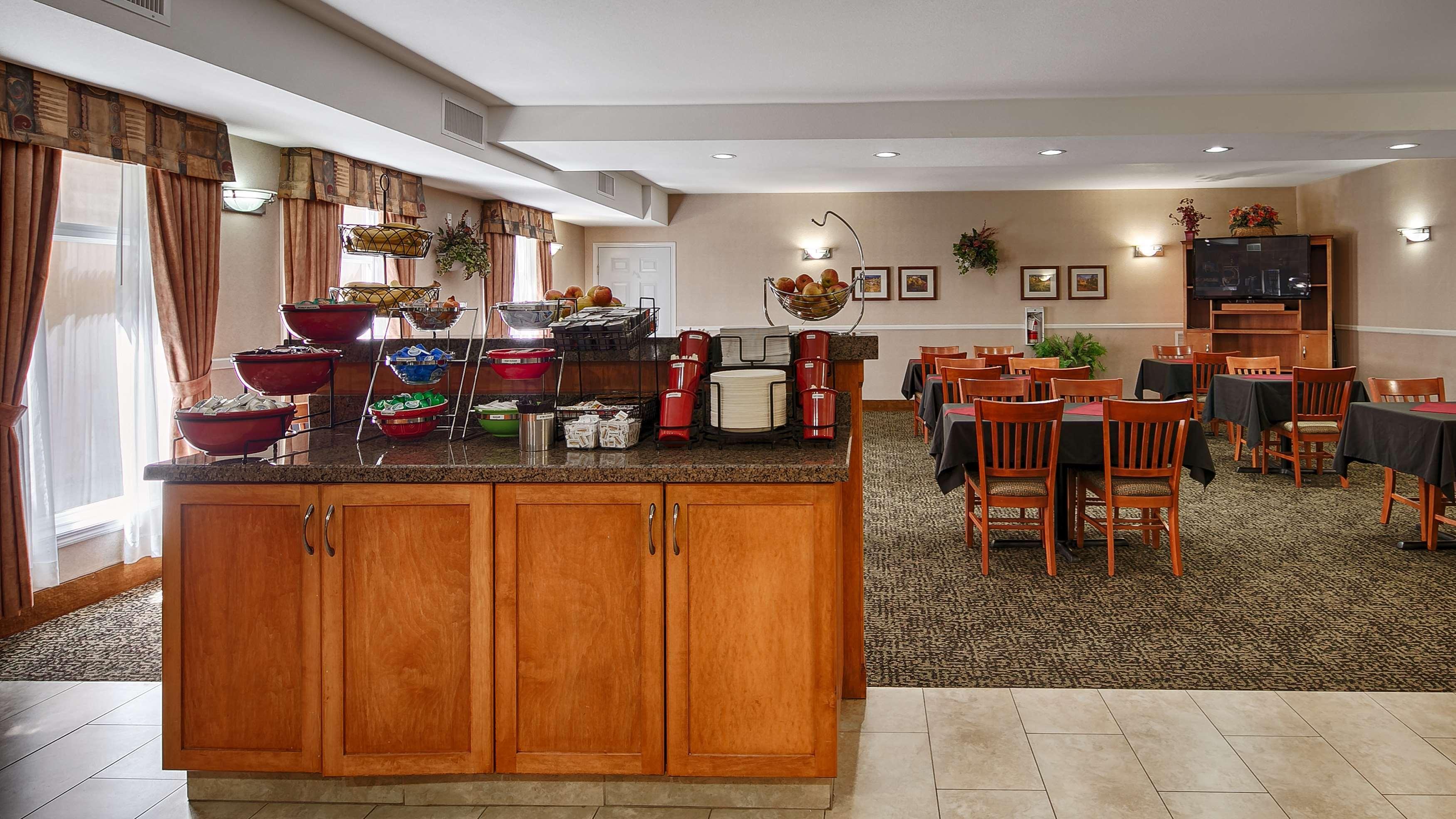 Best Western Plus Osoyoos Hotel & Suites Екстер'єр фото