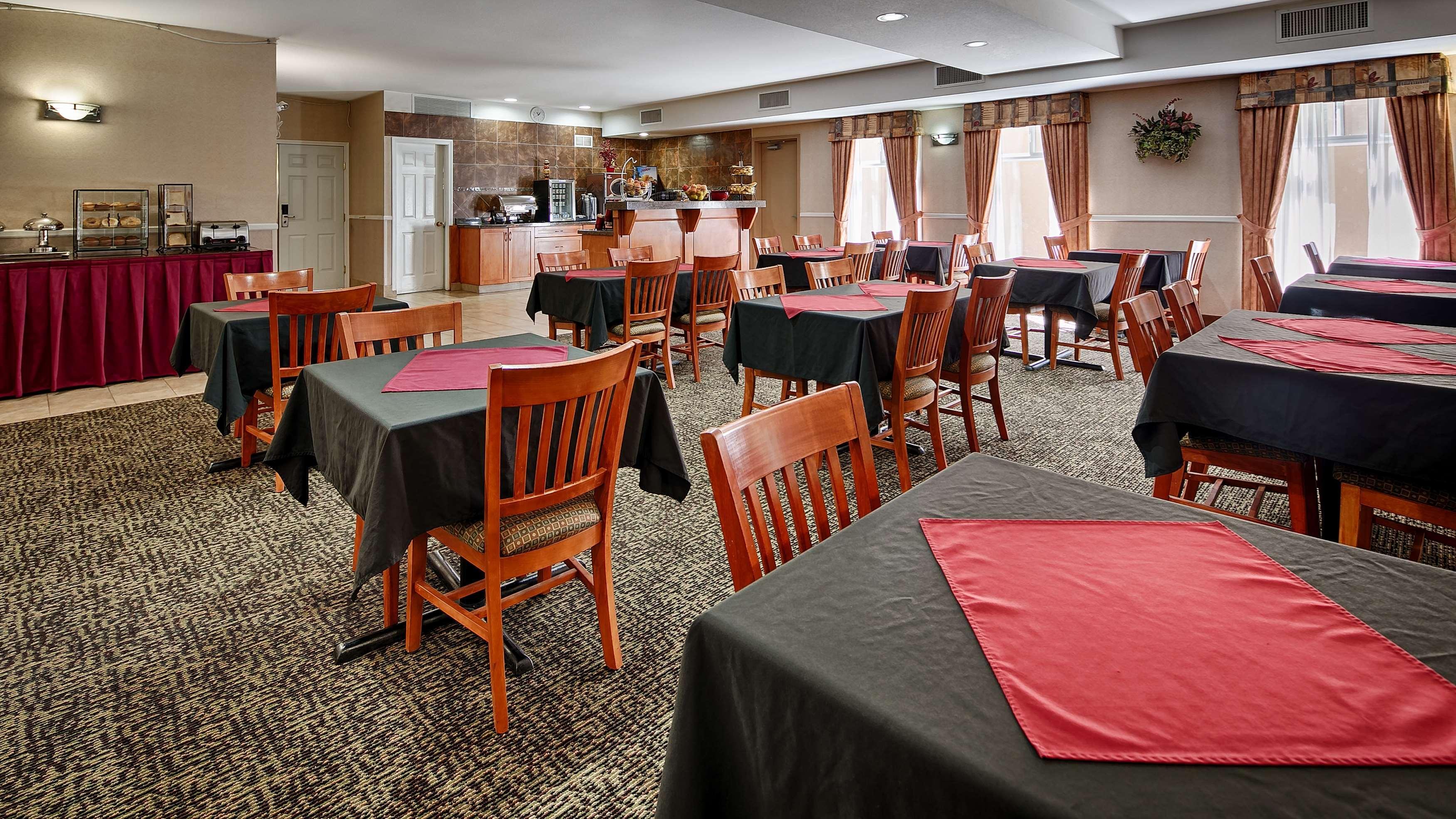 Best Western Plus Osoyoos Hotel & Suites Екстер'єр фото