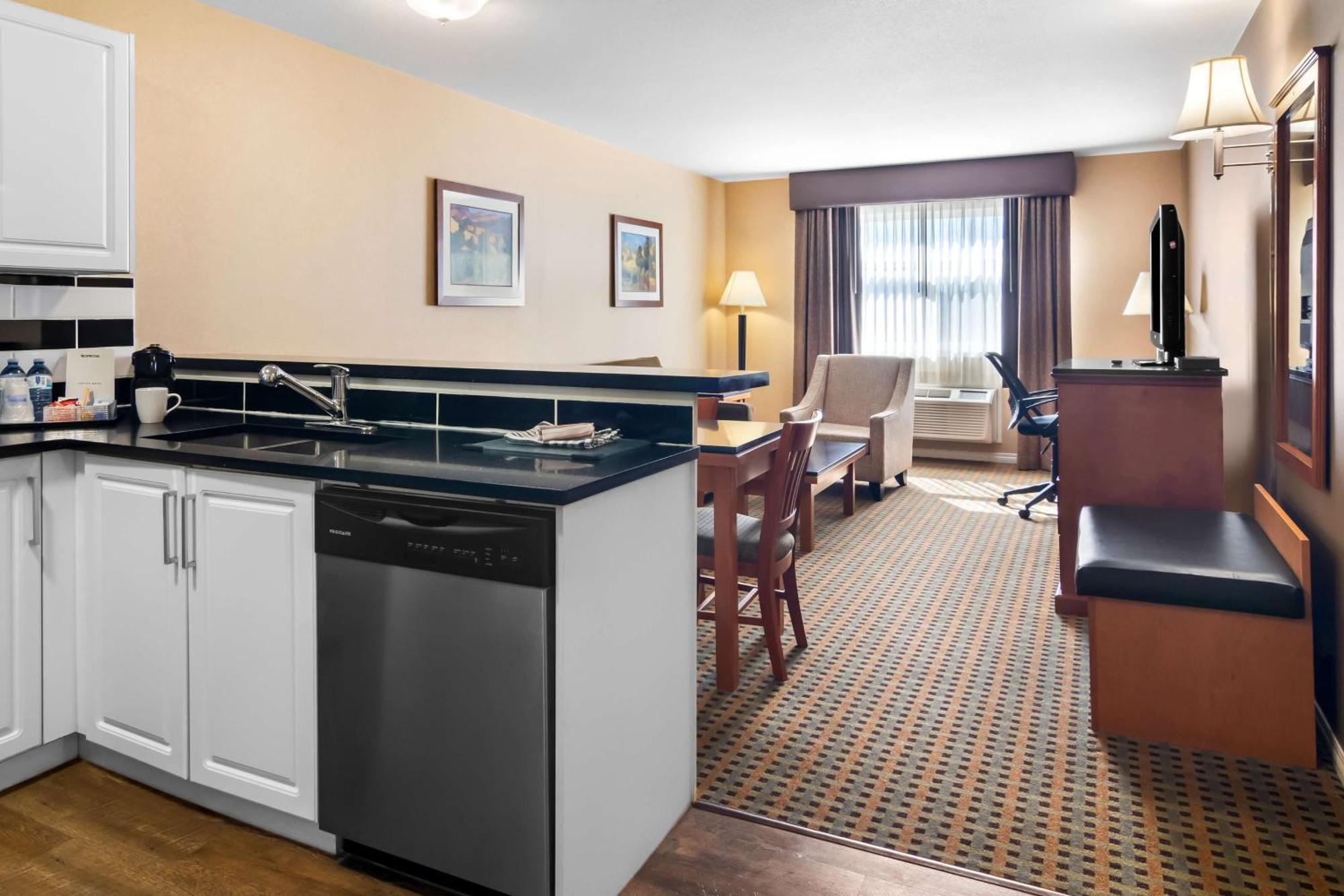 Best Western Plus Osoyoos Hotel & Suites Екстер'єр фото